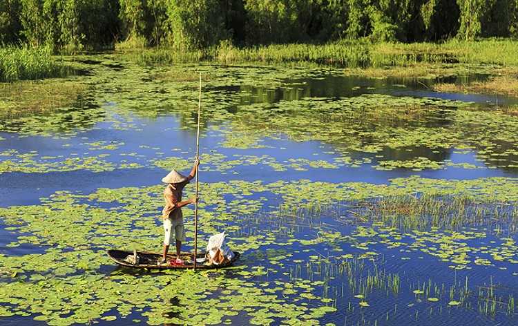 Đầm Vân Long - Khu Sinh Thái Thiên Nhiên Kỳ Vĩ