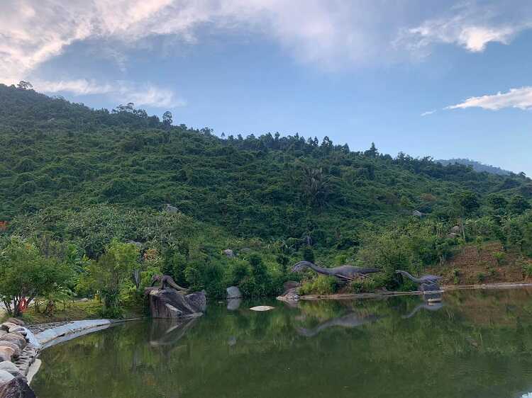 Công viên khủng long Jura Park