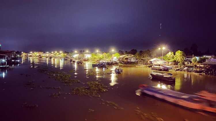 Chợ nổi Cái Bè Tiền Giang