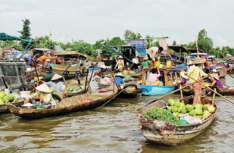 Chợ nổi Trà Ôn