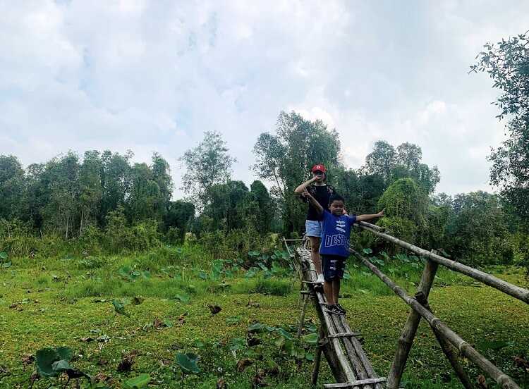 Khu du lịch Gáo Giồng